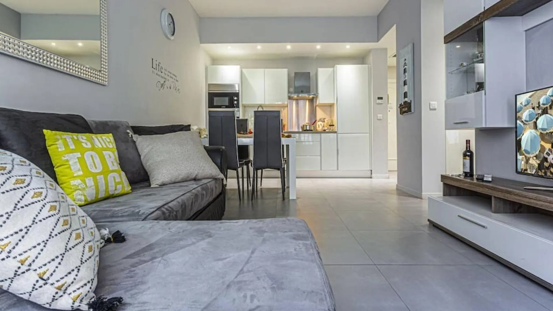 Dante 10 - Cosy Apartment Close Sea  Nice