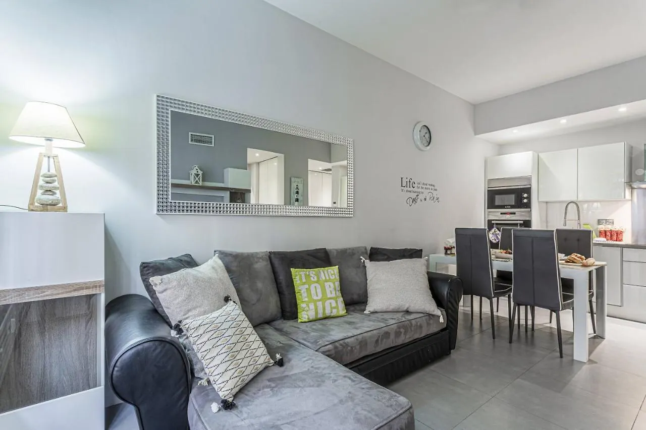 Dante 10 - Cosy Apartment Close Sea